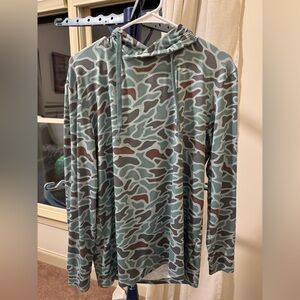 Burlebo long sleeve camo hoodie men’s medium